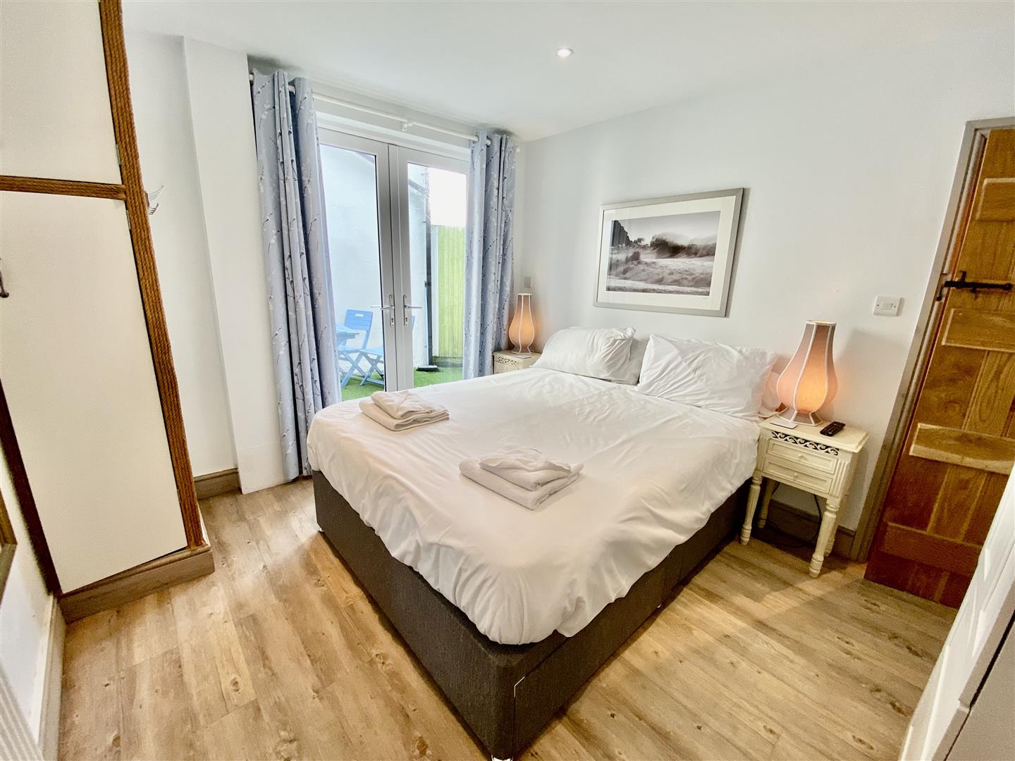 29-31 Castle Street, Criccieth